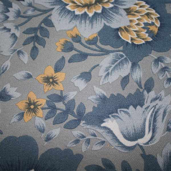 Vintage Pattern - Floral Blue
